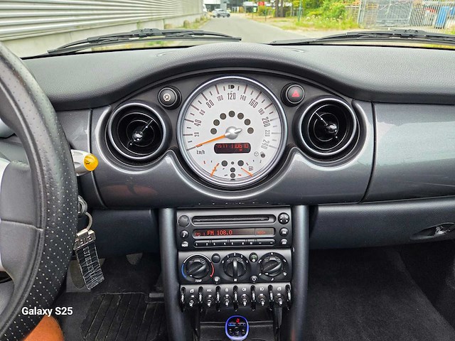 2006 mini cabrio 1.6 cooper chili personenauto - afbeelding 21 van  25