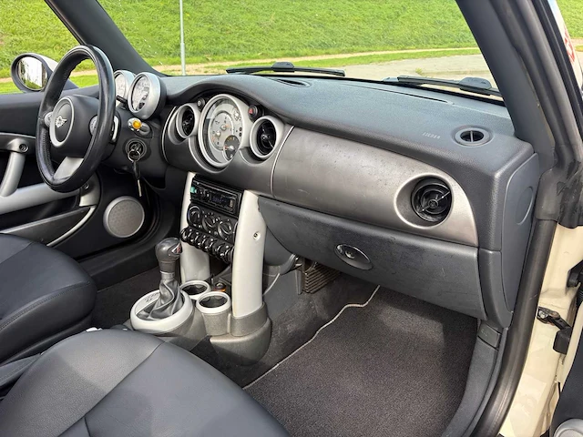 2006 mini cabrio 1.6 cooper s chili personenauto - afbeelding 27 van  56