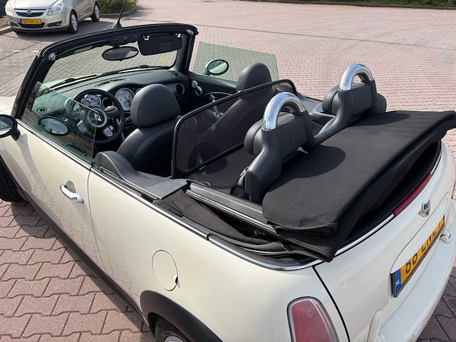 2006 mini cabrio 1.6 cooper s chili personenauto - afbeelding 37 van  56