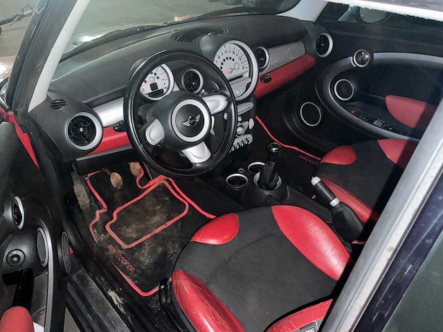 2006 mini cooper 1.6 personenauto rood - afbeelding 21 van  21