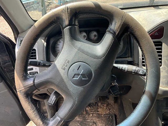 2006 mitsubishi pajero 3.2 di-d glx lb sw bedrijfswagen - afbeelding 3 van  34