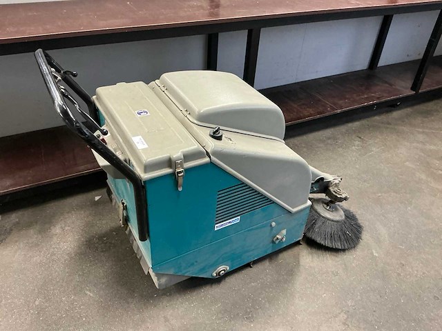 2006 mp 50 bt zelfrijdende veegmachine - afbeelding 1 van  8