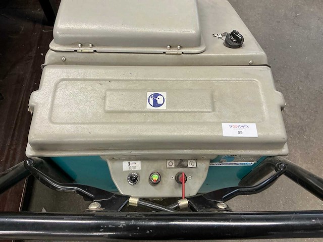 2006 mp 50 bt zelfrijdende veegmachine - afbeelding 4 van  8