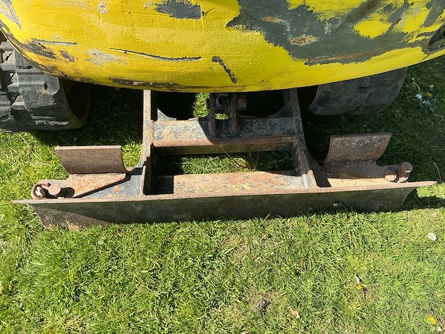 2006 new holland e18 r minigraafmachine - afbeelding 18 van  26