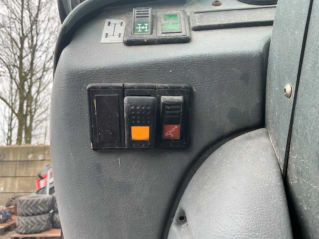 2006 new holland lm435a verreiker - afbeelding 16 van  38