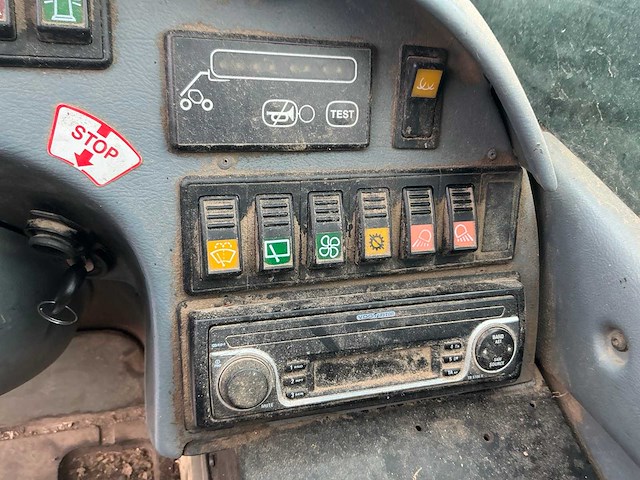 2006 new holland lm435a verreiker - afbeelding 19 van  38