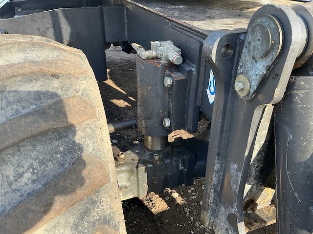 2006 new holland mh3.6 mobiele kraan - afbeelding 5 van  30