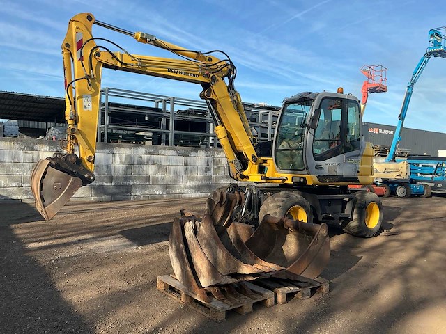 2006 new holland mh3.6 mobiele kraan - afbeelding 1 van  30