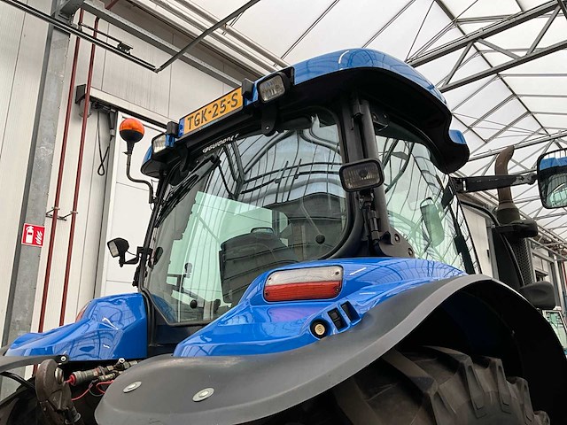 2006 new holland t6020 plus vierwielaangedreven landbouwtractor - afbeelding 27 van  35