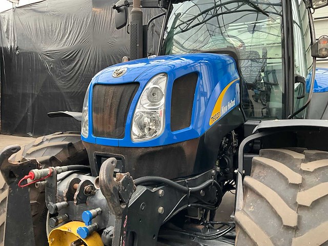 2006 new holland t6020 plus vierwielaangedreven landbouwtractor - afbeelding 7 van  8