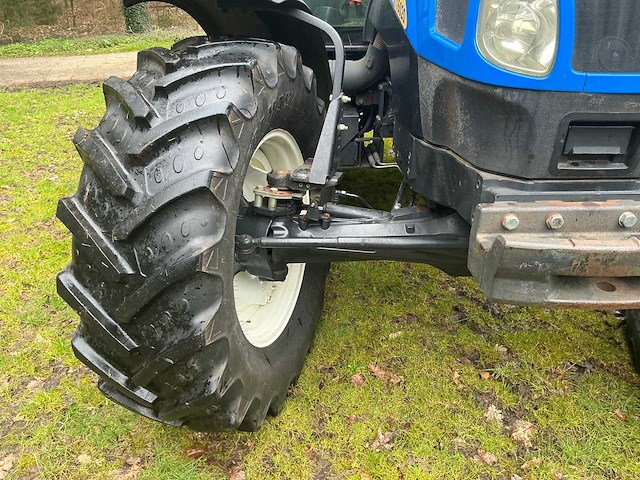 2006 new holland t6020 vierwielaangedreven landbouwtractor tst-60-l - afbeelding 30 van  46