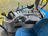 2006 new holland t6020 vierwielaangedreven landbouwtractor - afbeelding 25 van  43