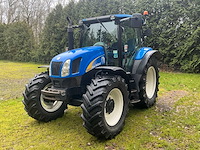 2006 new holland t6020 vierwielaangedreven landbouwtractor - afbeelding 1 van  33