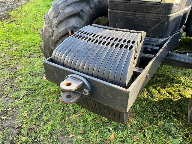2006 new holland tm140 vierwielaangedreven landbouwtractor - afbeelding 13 van  40