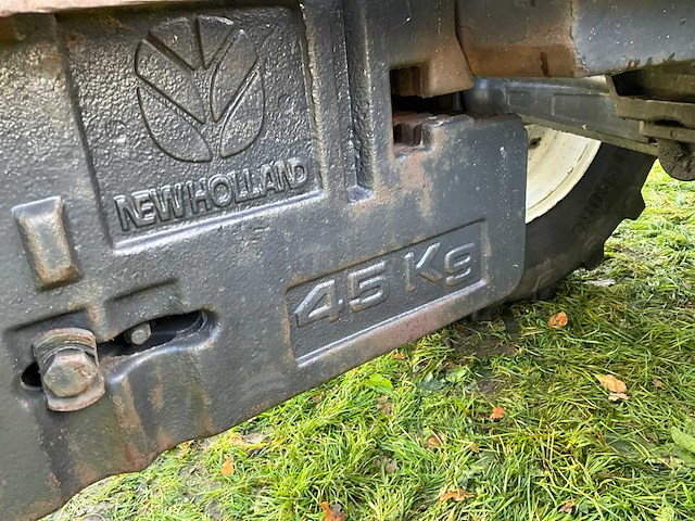 2006 new holland tm140 vierwielaangedreven landbouwtractor - afbeelding 14 van  40