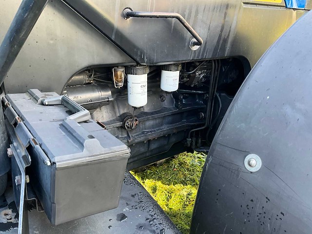 2006 new holland tm140 vierwielaangedreven landbouwtractor - afbeelding 26 van  40