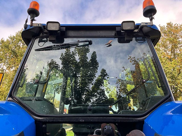 2006 new holland tm140 vierwielaangedreven landbouwtractor - afbeelding 20 van  37
