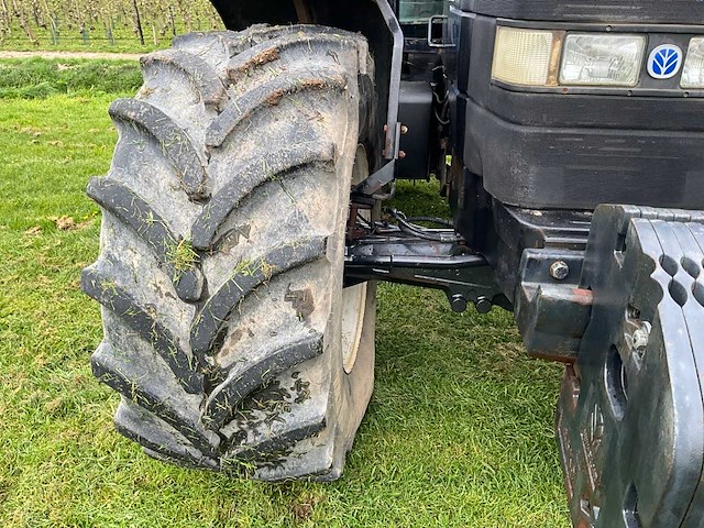 2006 new holland tm190 vierwielaangedreven landbouwtractor - afbeelding 9 van  17