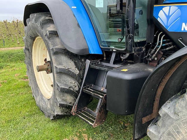 2006 new holland tm190 vierwielaangedreven landbouwtractor - afbeelding 12 van  17