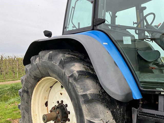 2006 new holland tm190 vierwielaangedreven landbouwtractor - afbeelding 14 van  17