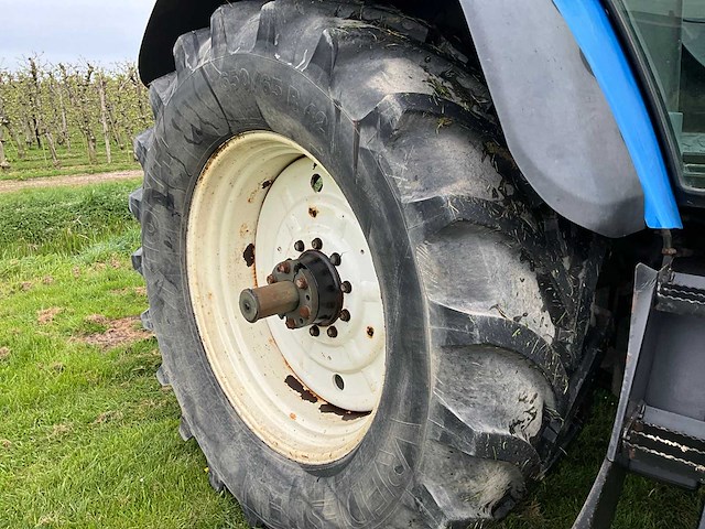 2006 new holland tm190 vierwielaangedreven landbouwtractor - afbeelding 15 van  17