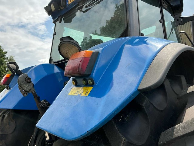 2006 new holland tvt 155 vierwielaangedreven landbouwtractor - afbeelding 7 van  32