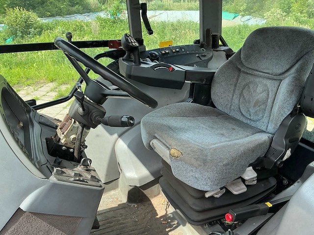 2006 new holland tvt 155 vierwielaangedreven landbouwtractor - afbeelding 18 van  32