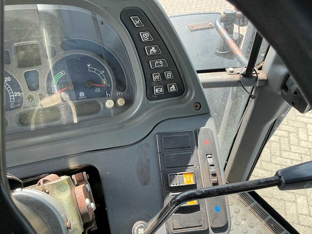 2006 new holland tvt 155 vierwielaangedreven landbouwtractor - afbeelding 20 van  32