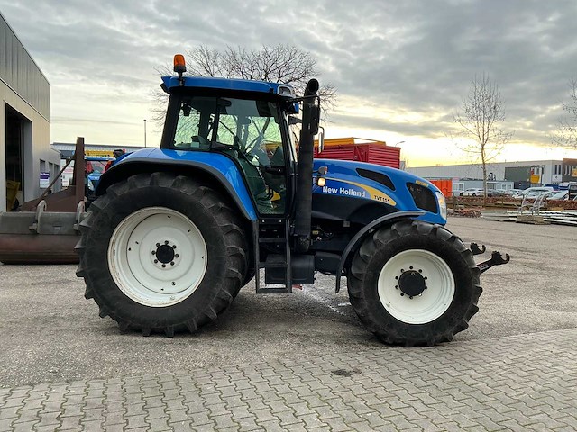 2006 new holland tvt155 vierwielaangedreven landbouwtractor - afbeelding 34 van  40