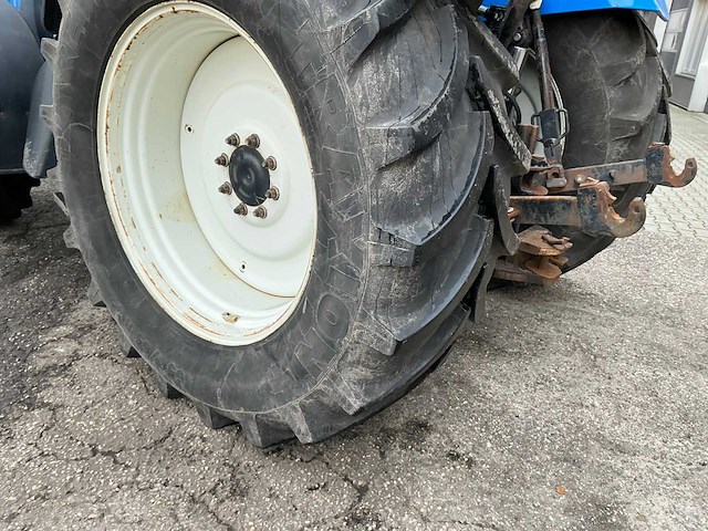 2006 new holland tvt155 vierwielaangedreven landbouwtractor - afbeelding 39 van  40