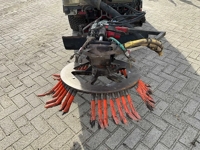 2006 nimos dm-trac okb-70 onkruidborstelmachine - afbeelding 21 van  24