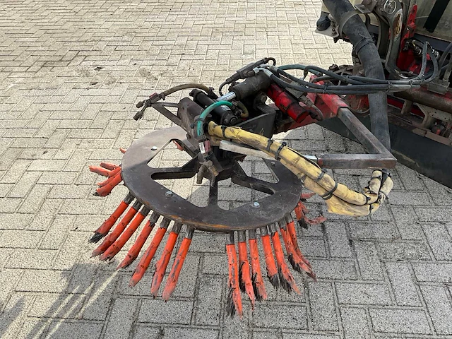 2006 nimos dm-trac okb-70 onkruidborstelmachine - afbeelding 22 van  24