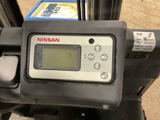 2006 nissan 1n1l180 vorkheftruck - afbeelding 8 van  13