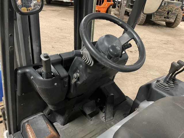 2006 nissan 1n1l180 vorkheftruck - afbeelding 13 van  13