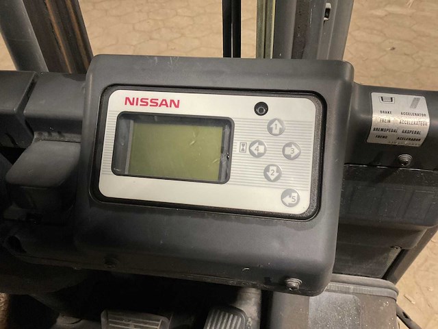 2006 nissan 1n1l18q vorkheftruck - afbeelding 2 van  11