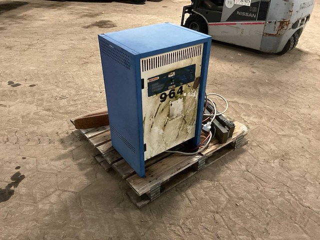 2006 nissan 1n1l18q vorkheftruck - afbeelding 1 van  15