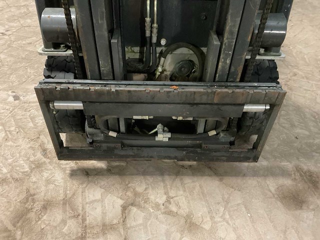 2006 nissan 1n1l18q vorkheftruck - afbeelding 14 van  15