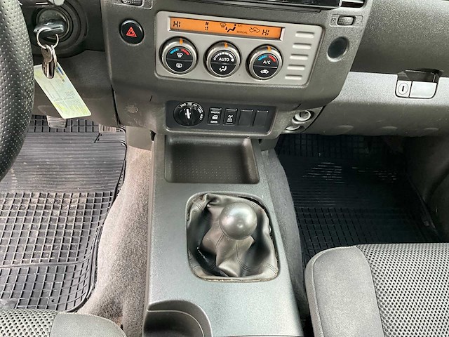 2006 nissan navara 2.5 bedrijfswagen 70-bx-nk - afbeelding 14 van  29