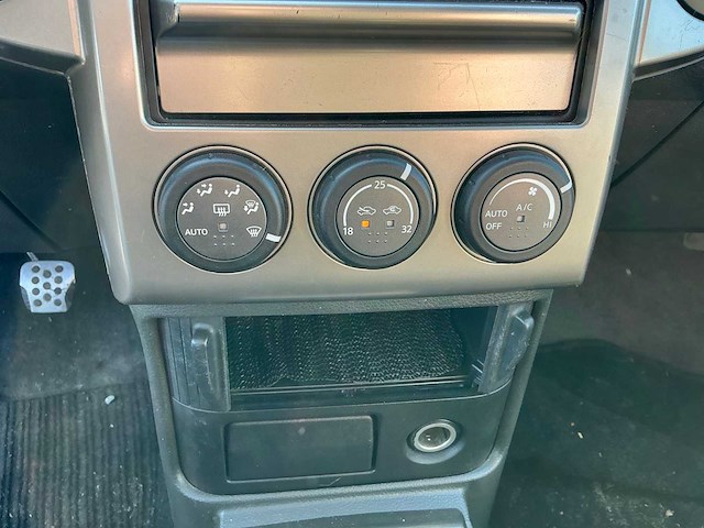 2006 nissan x-trail 2.2 dci personenauto - afbeelding 21 van  28