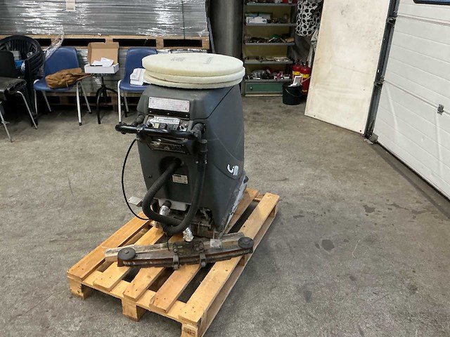 2006 omm 430 compact vloerreiniger - afbeelding 2 van  6