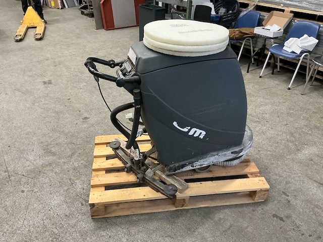 2006 omm 430 compact vloerreiniger - afbeelding 3 van  6