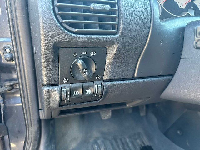 2006 opel corsa 1.2-16v silverline personenauto - afbeelding 10 van  29