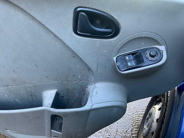 2006 opel movano 2,5 cdt bedrijfswagen - afbeelding 13 van  23