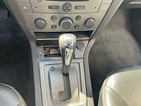 2006 opel signum 3.0 v6 cdti sport personenauto - afbeelding 14 van  26