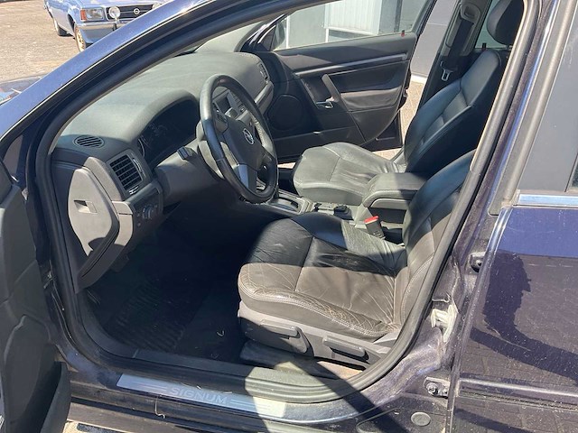 2006 opel signum 3.0 v6 cdti sport personenauto - afbeelding 13 van  26
