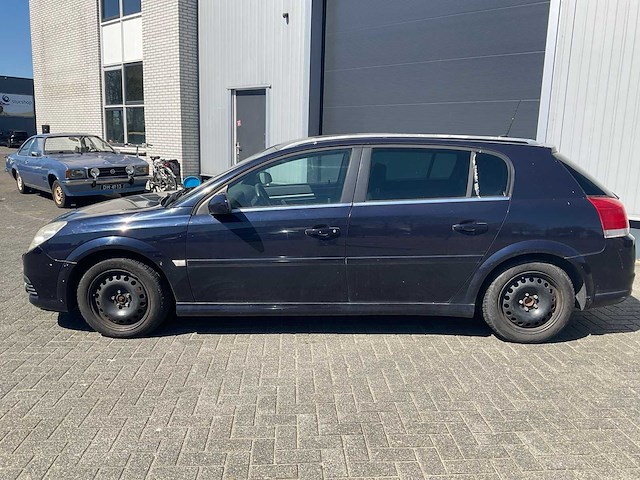 2006 opel signum 3.0 v6 cdti sport personenauto - afbeelding 23 van  26