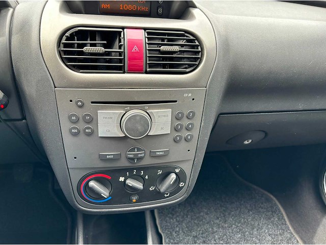 2006 opel tigra twintop 1.4-16v enjoy cabrio hardtop personenauto - afbeelding 9 van  14