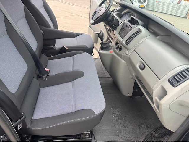 2006 opel vivaro bedrijfswagen - afbeelding 18 van  39