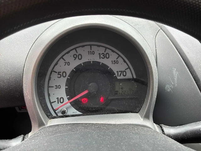 2006 peugeot 107 1.0-12v xr personenauto - afbeelding 2 van  16
