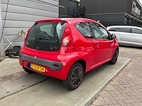 2006 peugeot 107 1.0-12v xr personenauto - afbeelding 11 van  16